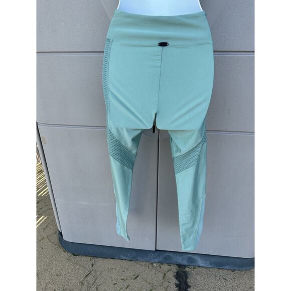 KORAL Emblem Lustrous High Rise Perforated w/ mesh Inserts Leggings Sage Green S - Picture 5 of 12